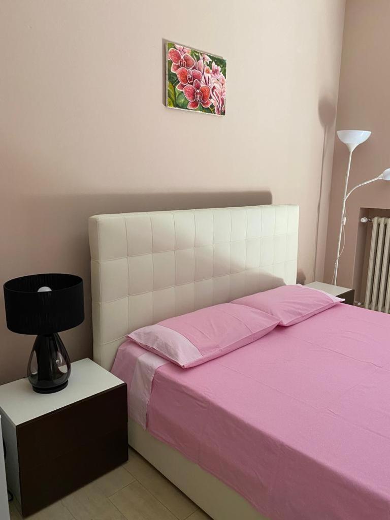 Casa Delle Orchidee Ξενοδοχείο Άλμπα Δωμάτιο φωτογραφία